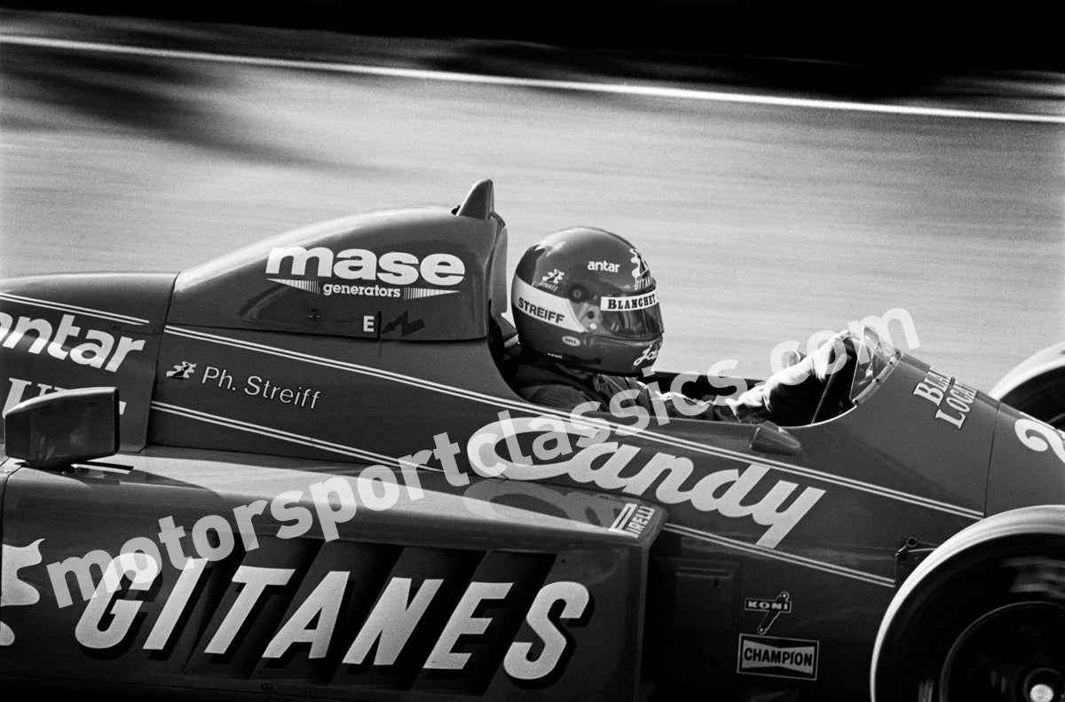Philippe Streiff Ligier JS25. Code N0 011