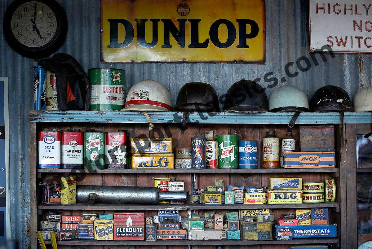 Dunlop Tin Garage. Code No256